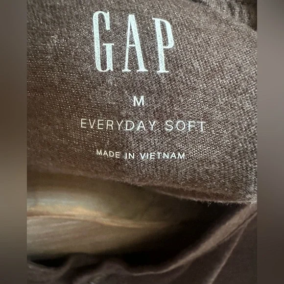 Gap Everyday Soft Men's M Layering Henley Long Sleeve Weekend Relaxed Casual - Picture 4 of 5